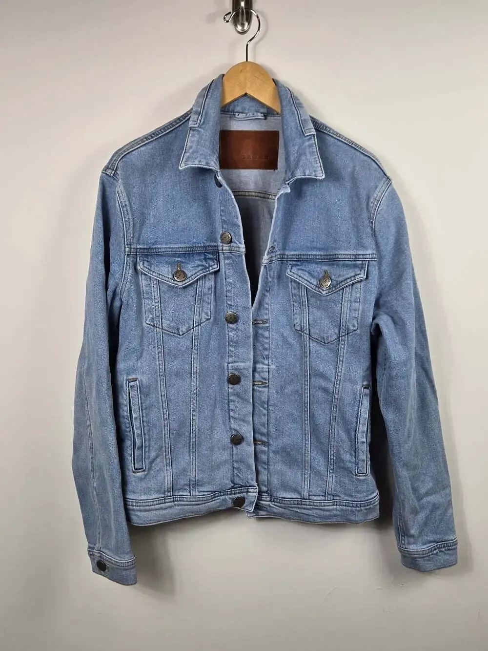 Gabba details brand